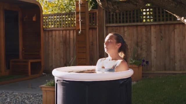 COLD PLUNGE TUB